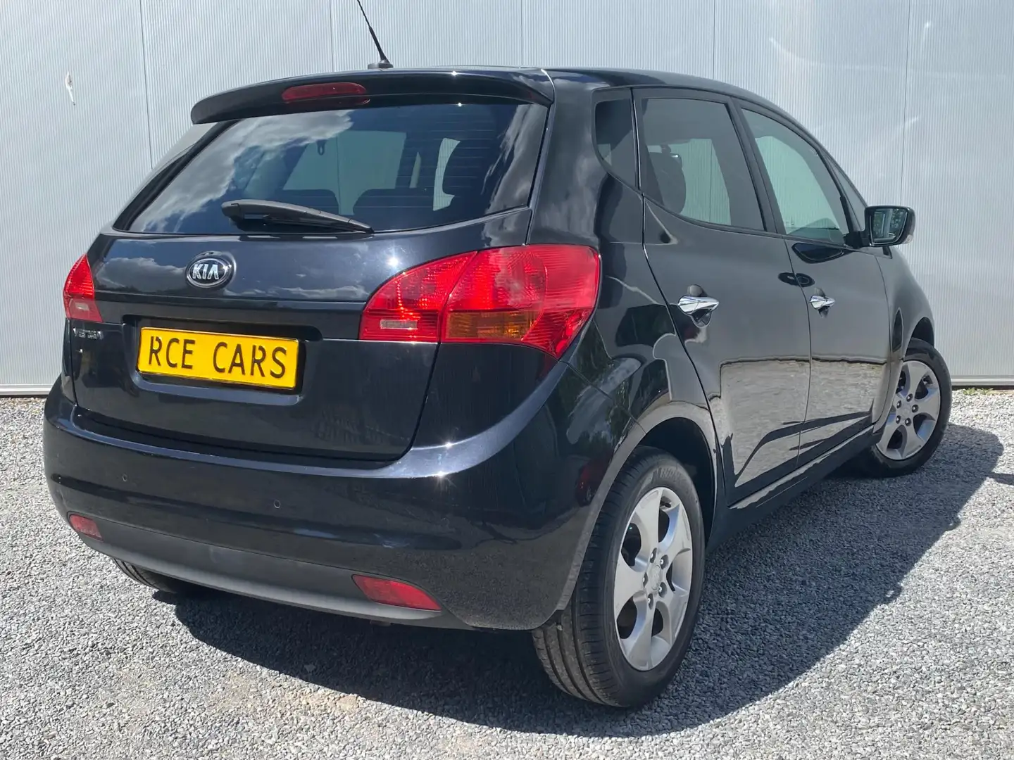Kia Venga 1.4 CVVT EconomyLine Clima PDC Stoelverw Keyless g Zwart - 2