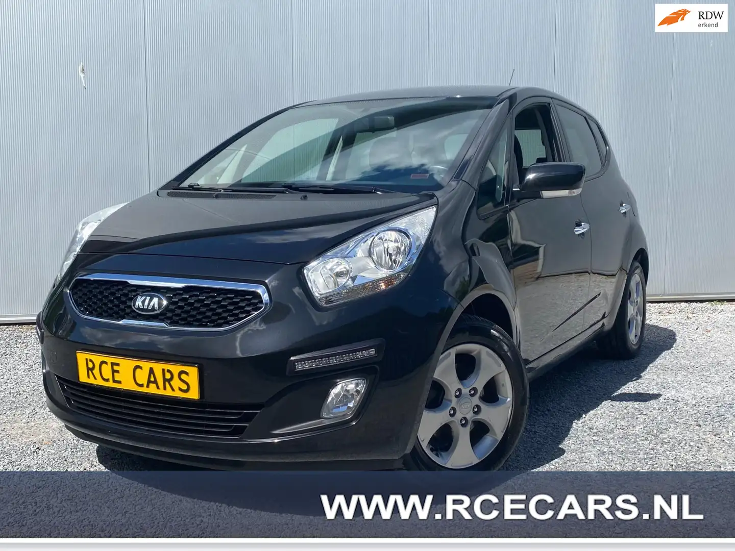 Kia Venga 1.4 CVVT EconomyLine Clima PDC Stoelverw Keyless g Zwart - 1