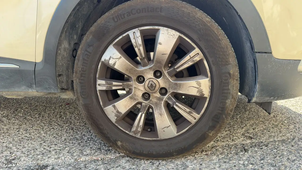 Renault Captur — photo 17