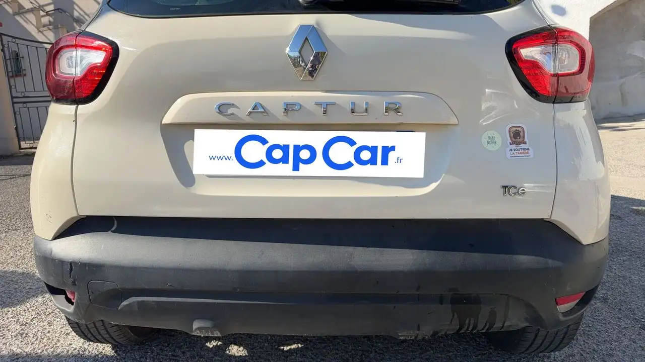Renault Captur — photo 21