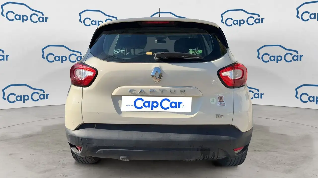 Renault Captur — photo 3