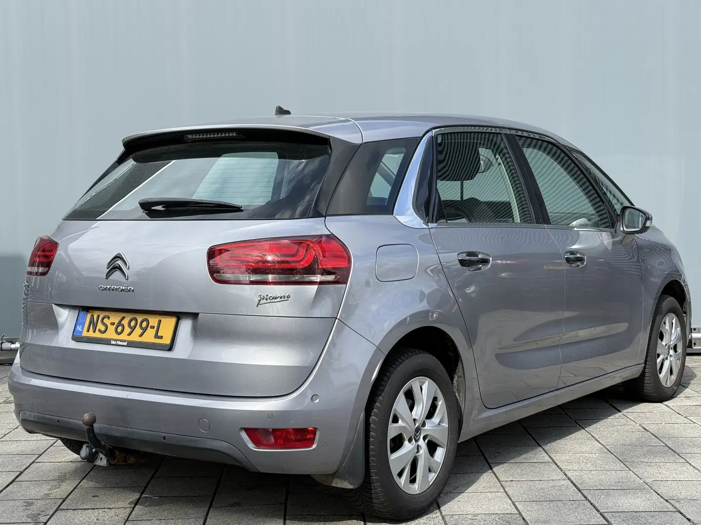 Citroen C4 Picasso BWJ 2017 | 1.2PT 131PK Feel | CLIMA | TREKHAAK | C Grijs - 2