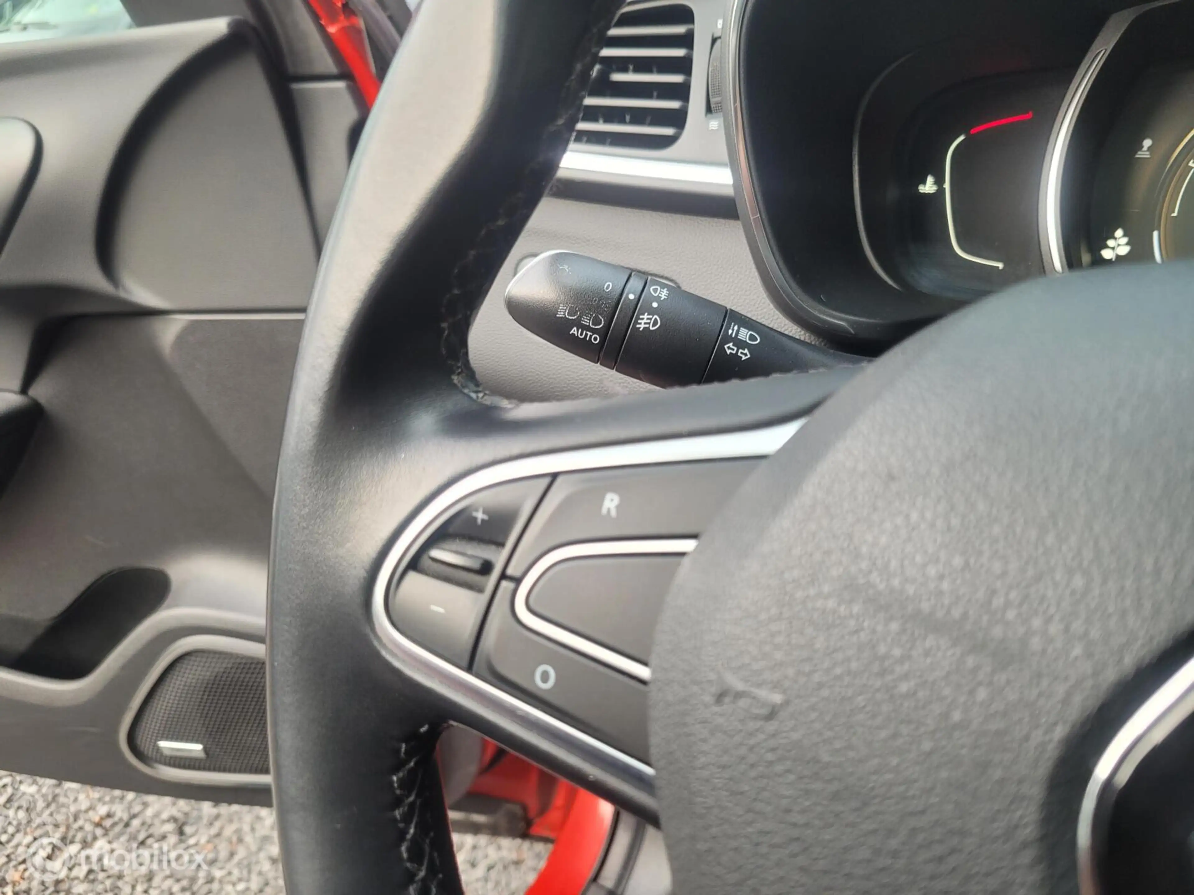 Renault Kadjar 1.2 TCe Bose | PANO | CC | NAV | PDC | CLIMA — photo 40