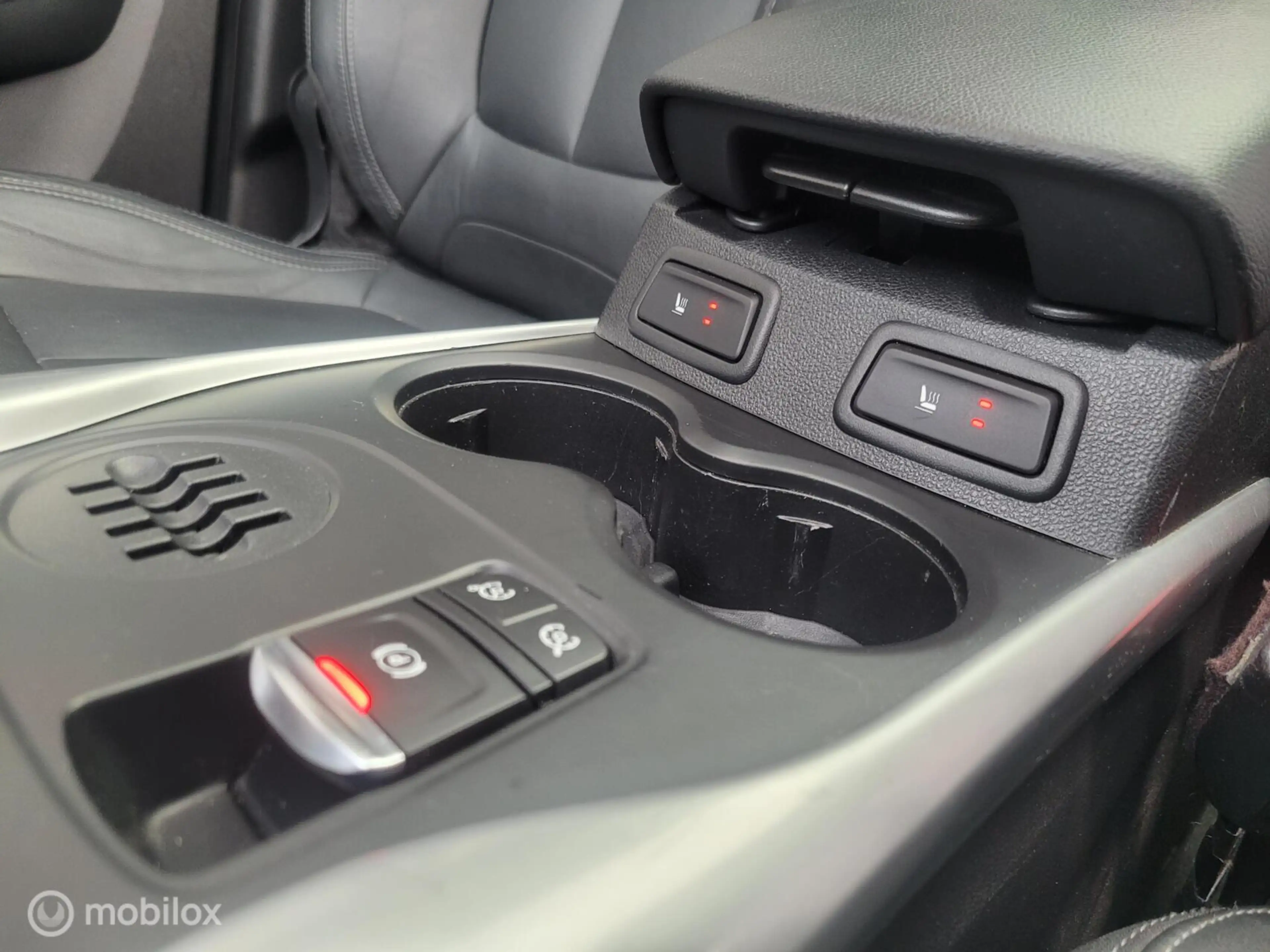 Renault Kadjar 1.2 TCe Bose | PANO | CC | NAV | PDC | CLIMA — photo 18