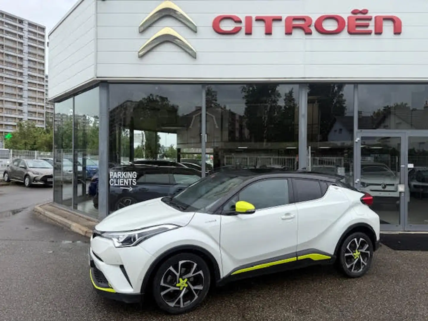 Toyota C-HR HYBRIDE 122 GRAPHIC Blanc - 1