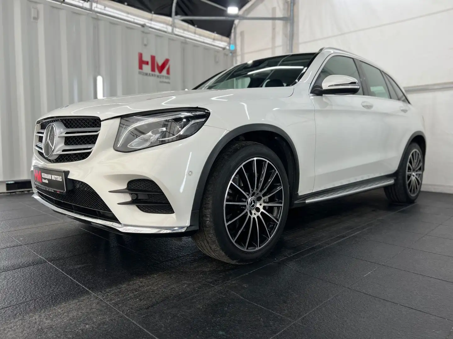 Mercedes-Benz GLC 250 d 4Matic AMG Line/LED/AHK/ACC/SHZ/Bluet. Weiß - 1