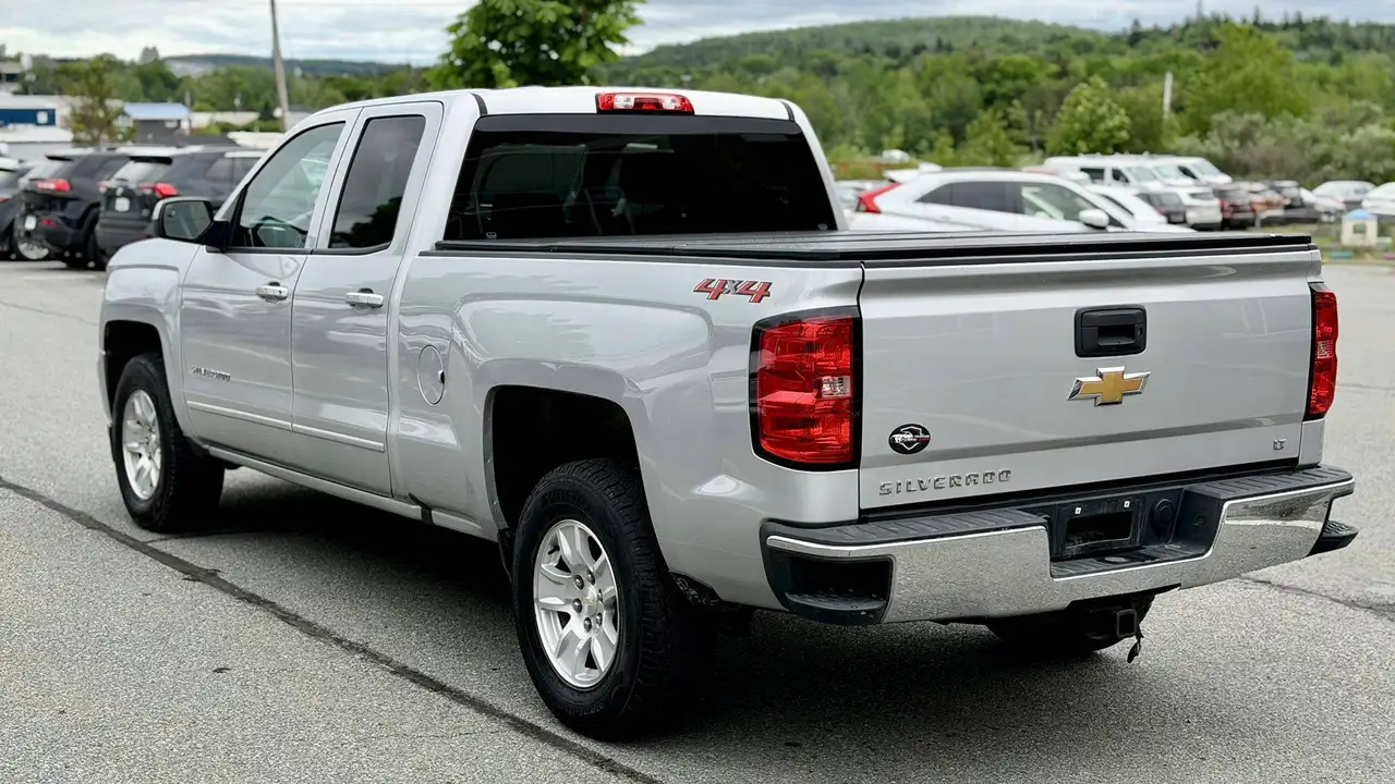 Chevrolet Silverado 1500 снимка Chevrolet Silverado 1500