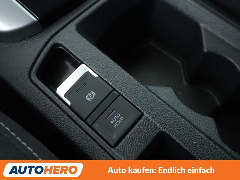 Volkswagen T-Roc 1.5 TSI ACT Life Aut.*LED*ACC*PLA*PDC* — photo 24