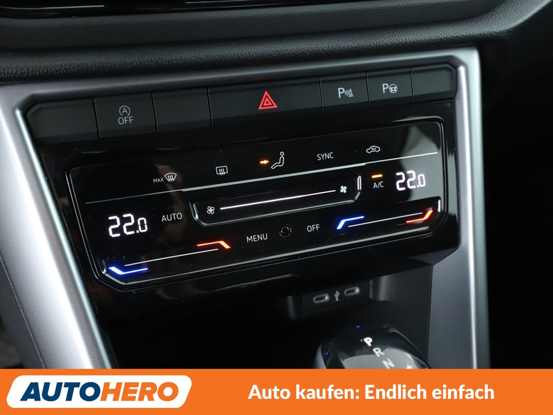 Volkswagen T-Roc 1.5 TSI ACT Life Aut.*LED*ACC*PLA*PDC* — photo 22