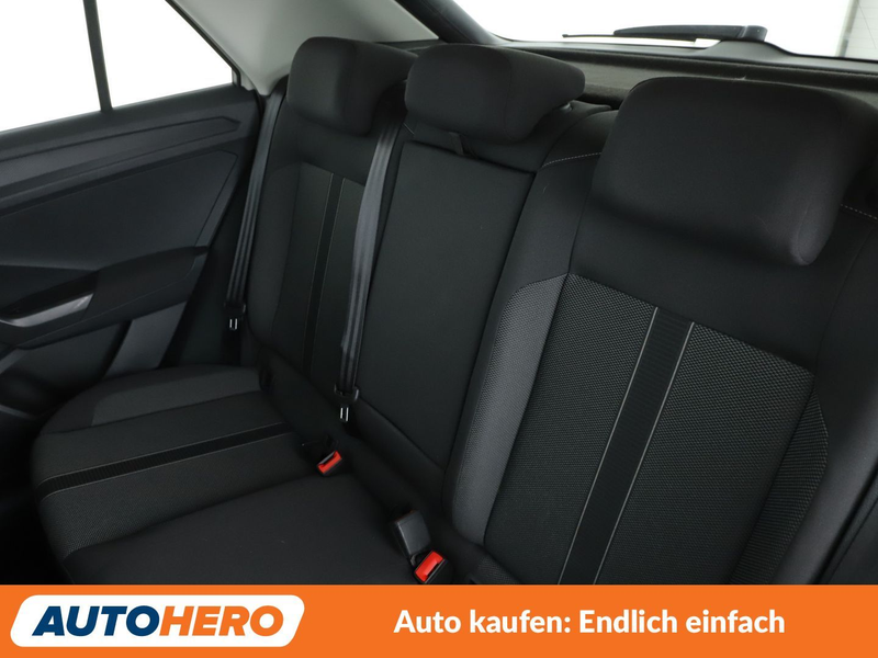 Volkswagen T-Roc 1.5 TSI ACT Life Aut.*LED*ACC*PLA*PDC* — photo 14