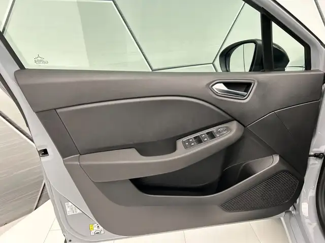 Renault Clio view 13