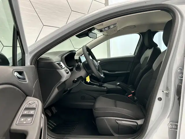 Renault Clio view 11