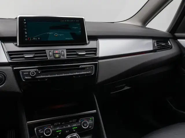 BMW 2 Series view 21