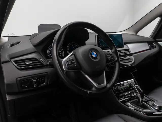 BMW 2 Series view 20