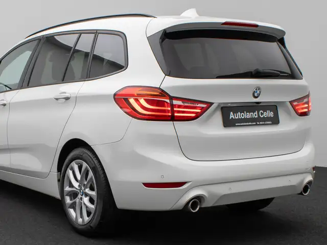 BMW 2 Series view 14