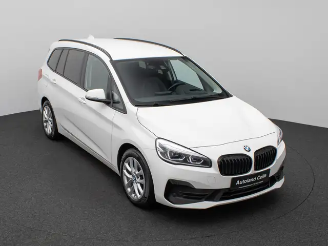 BMW 2 Series view 3