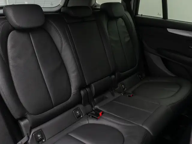 BMW 2 Series view 28