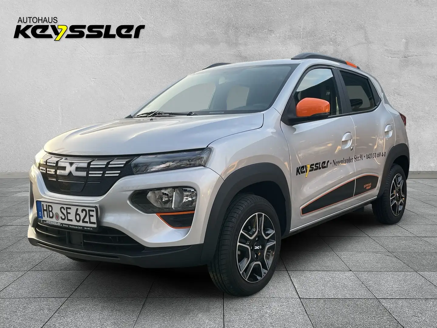 Dacia Spring Electric 45 Essential CCS Grau - 1