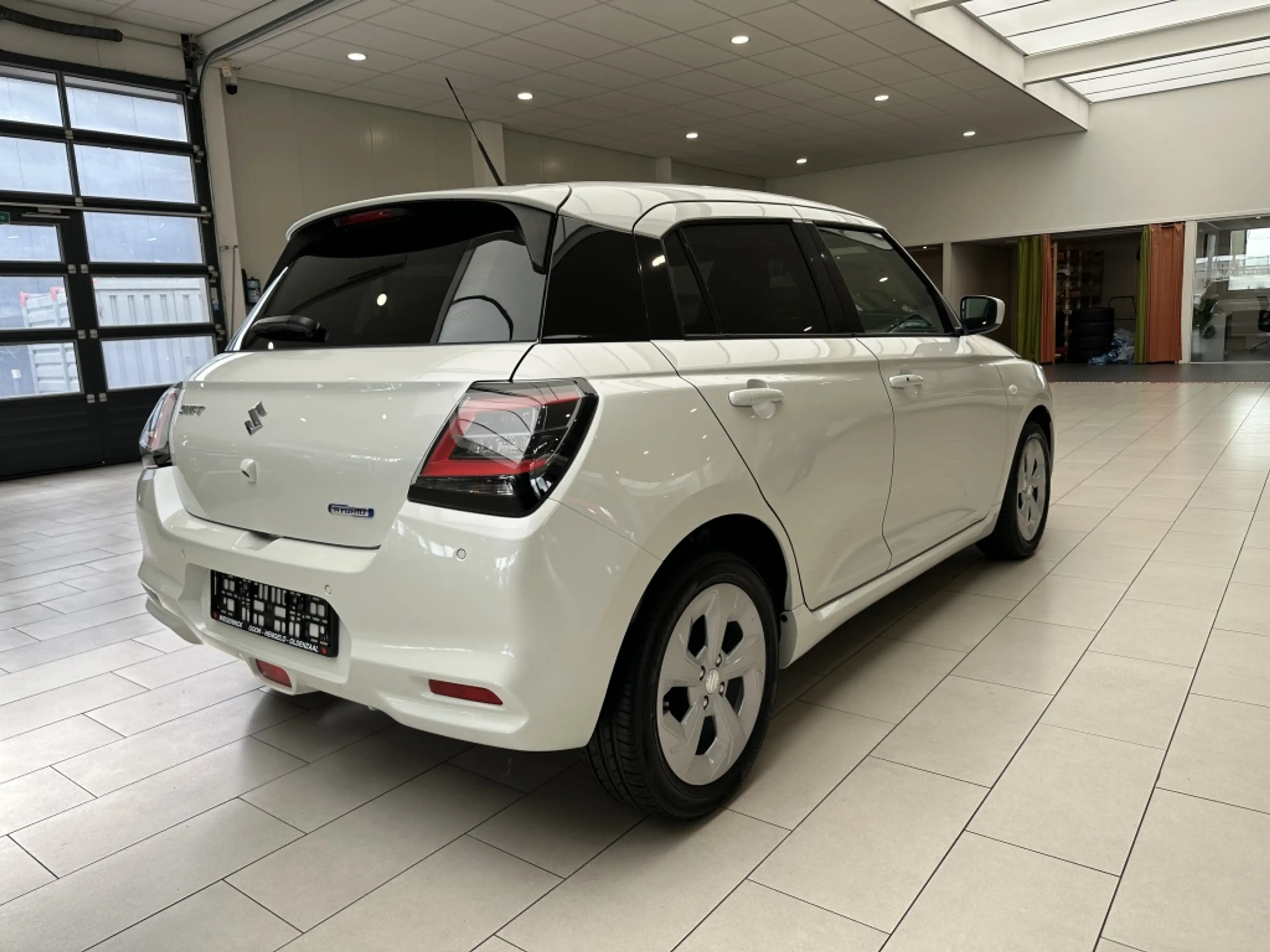 Suzuki Swift 1.2 Select Hybrid [ 10 JAAR GARANTIE I NIEUW UIT V — photo 3