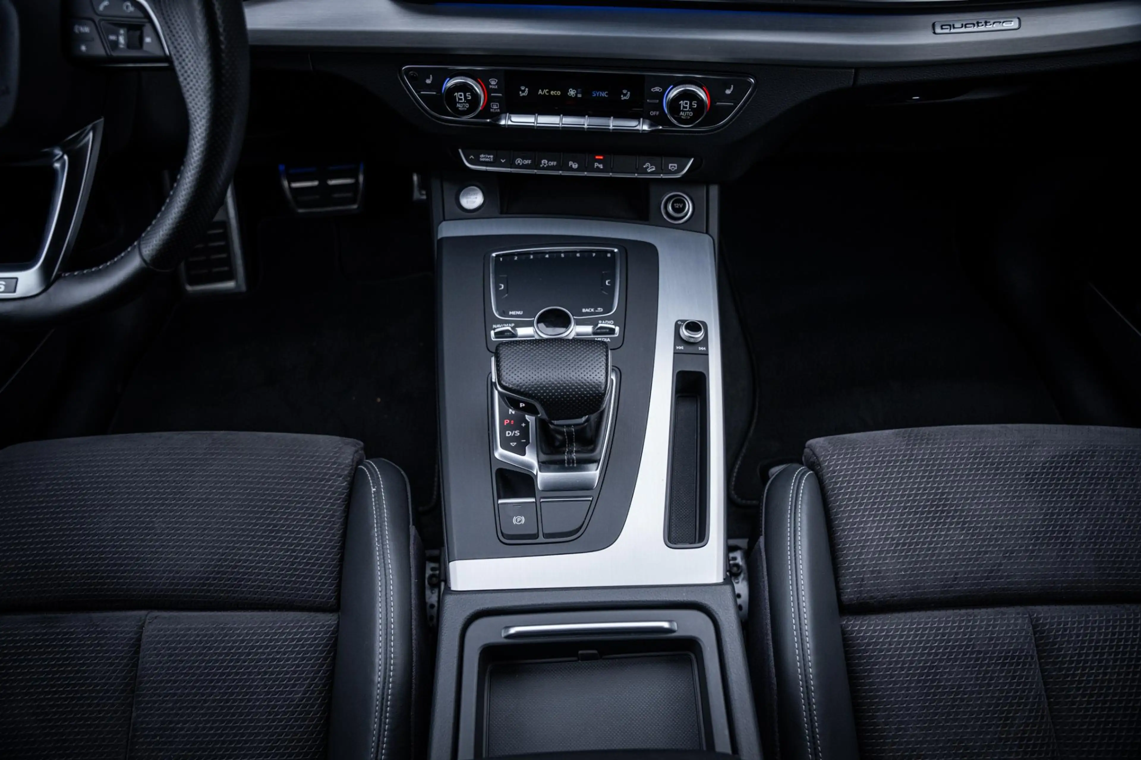 Audi Q5 RSQ5 Look|2.0 TFSI quattro Design Pro Line Plus|Ma — photo 34
