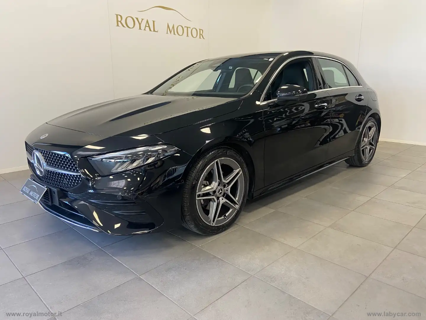 Mercedes-Benz A 180 A 180 d Automatic Premium AMG Line Zwart - 1