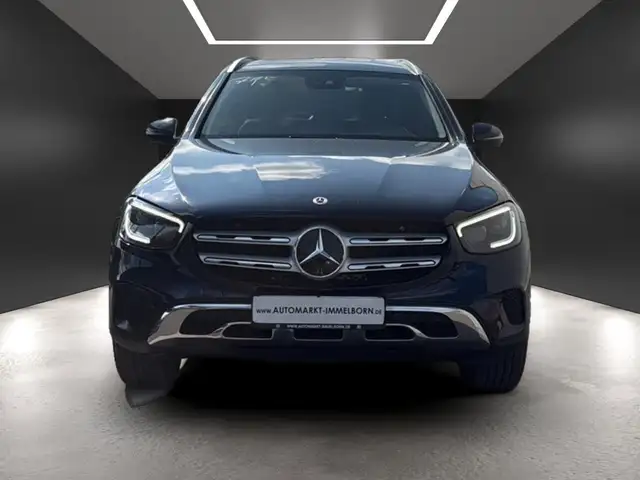 Mercedes-Benz GLC view 9