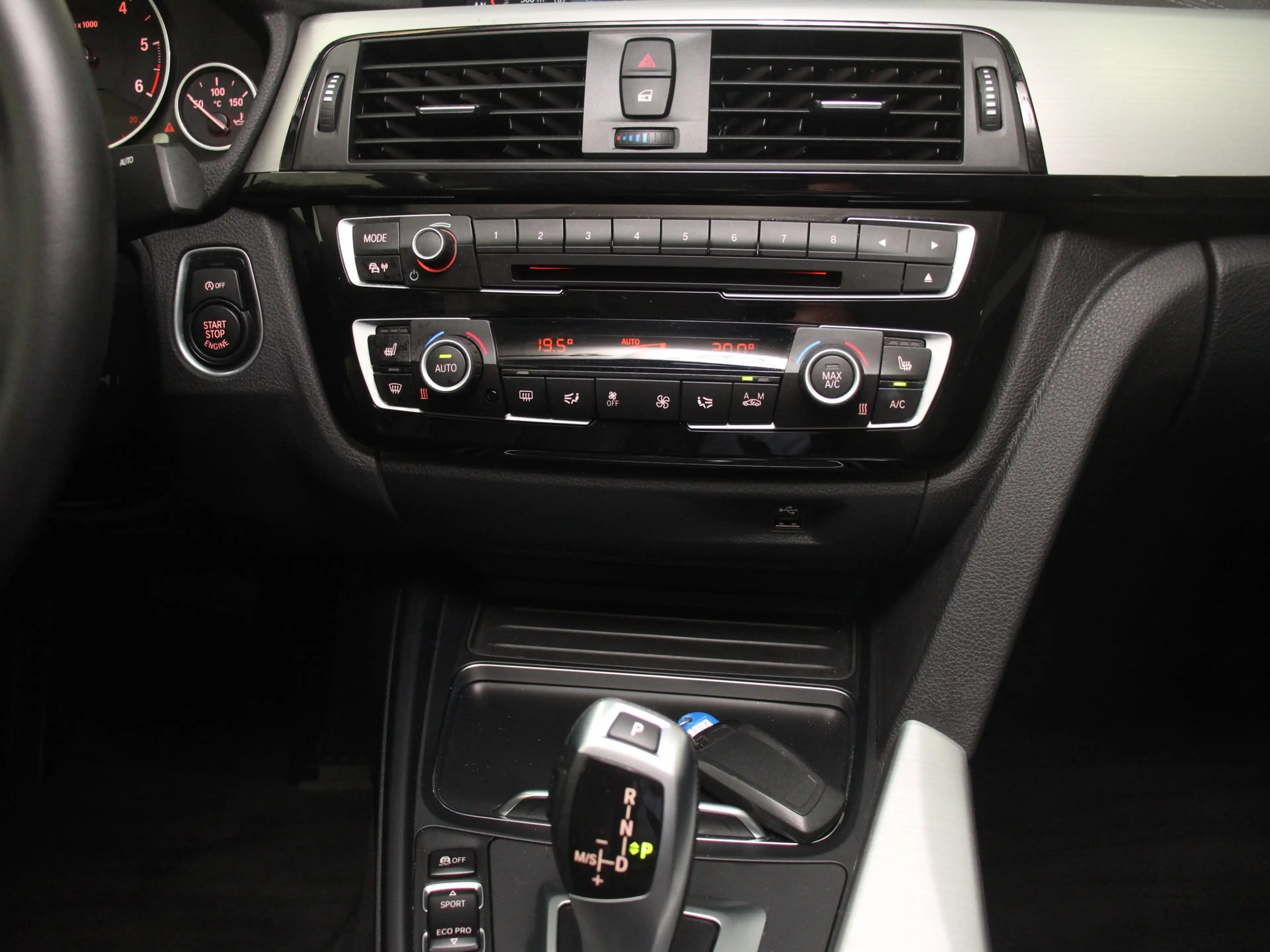 BMW 335 d xDrive Gran Turismo Luxury Line HiFi LED — photo 7