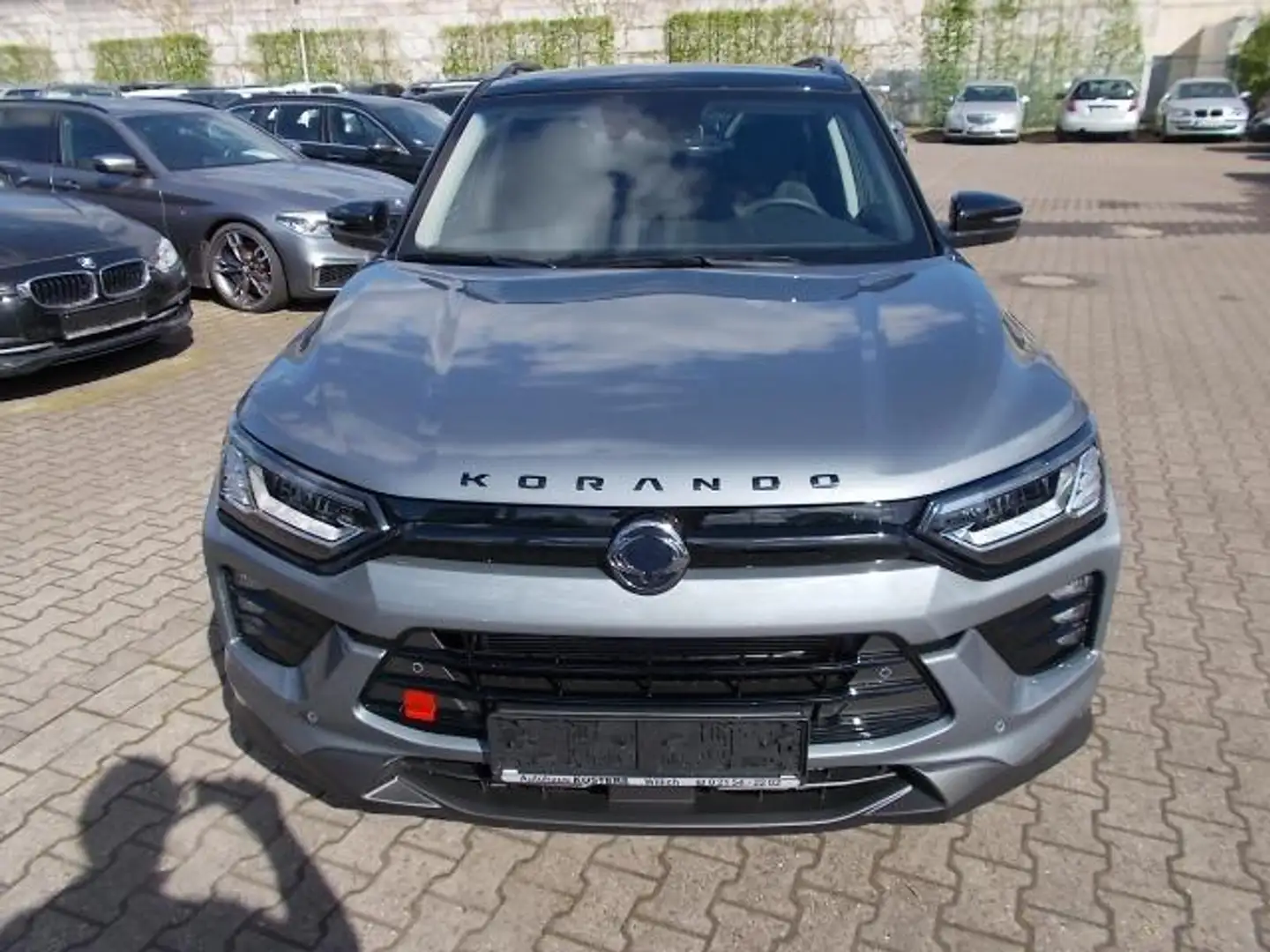 SsangYong Korando Blackline 1.5T LED, Navi, Keyless, Aku 18" Grau - 2
