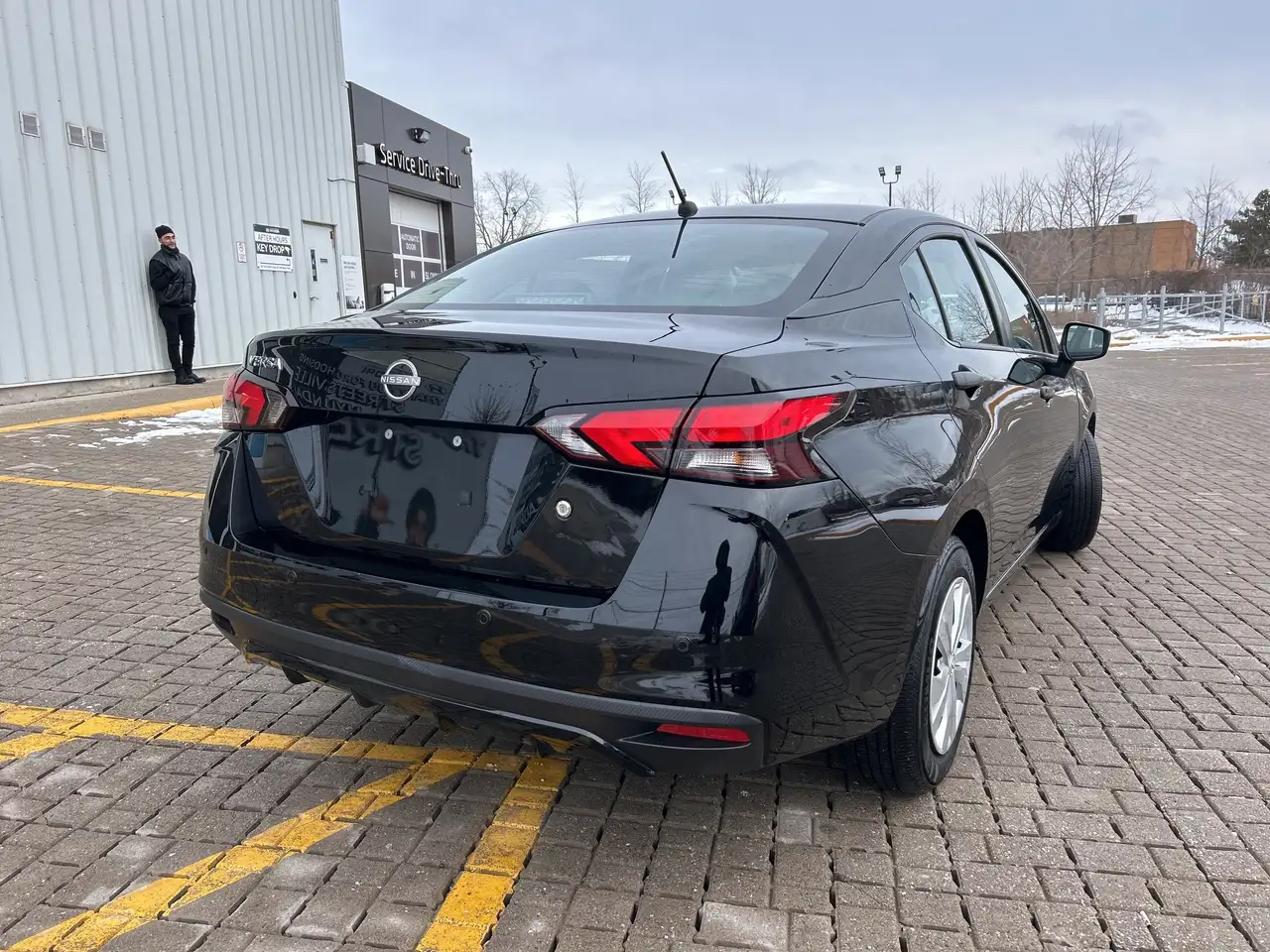 Nissan Versa снимка Nissan Versa