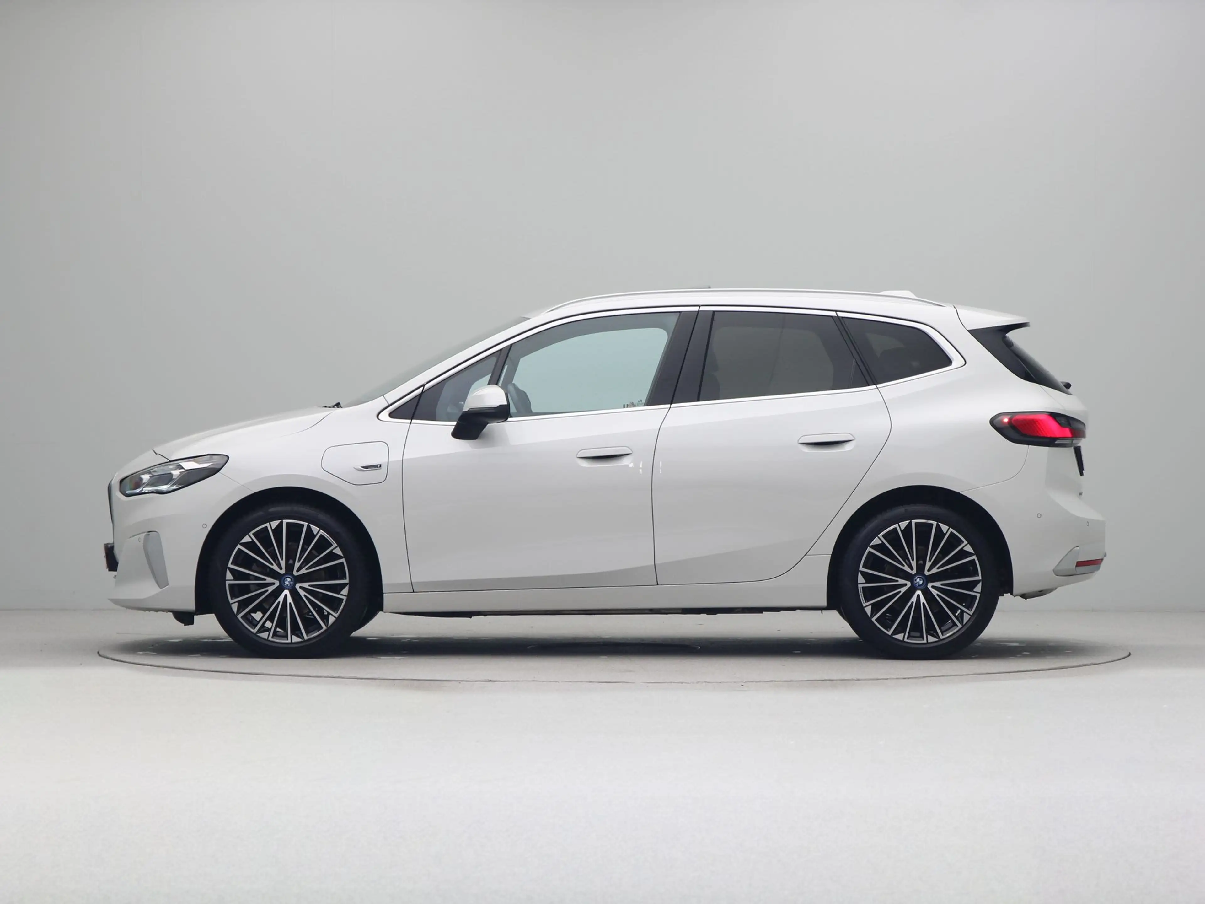 BMW 225 2 Serie Active Tourer 225e xDrive Luxury Line — photo 12
