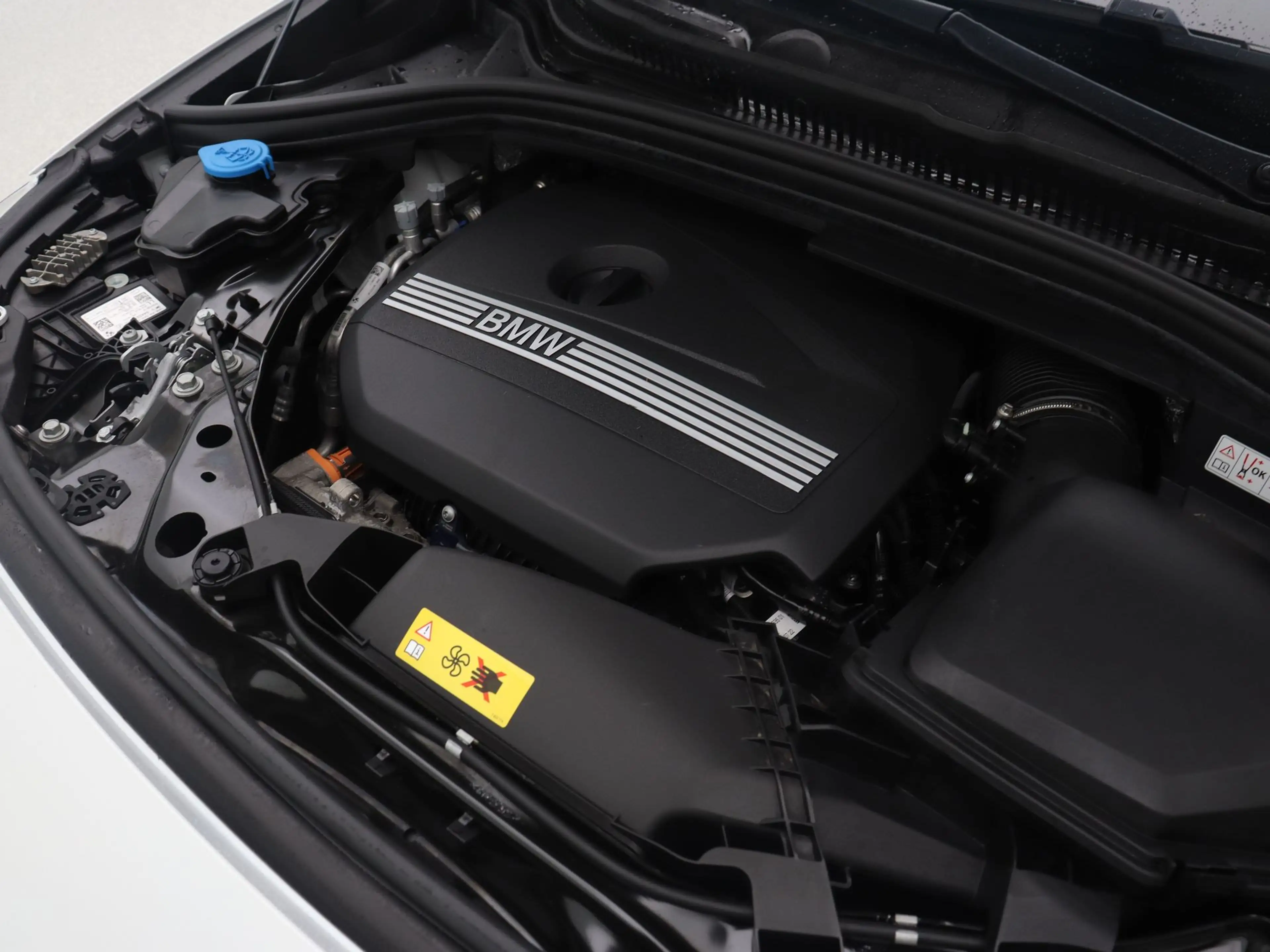BMW 225 2 Serie Active Tourer 225e xDrive Luxury Line — photo 4