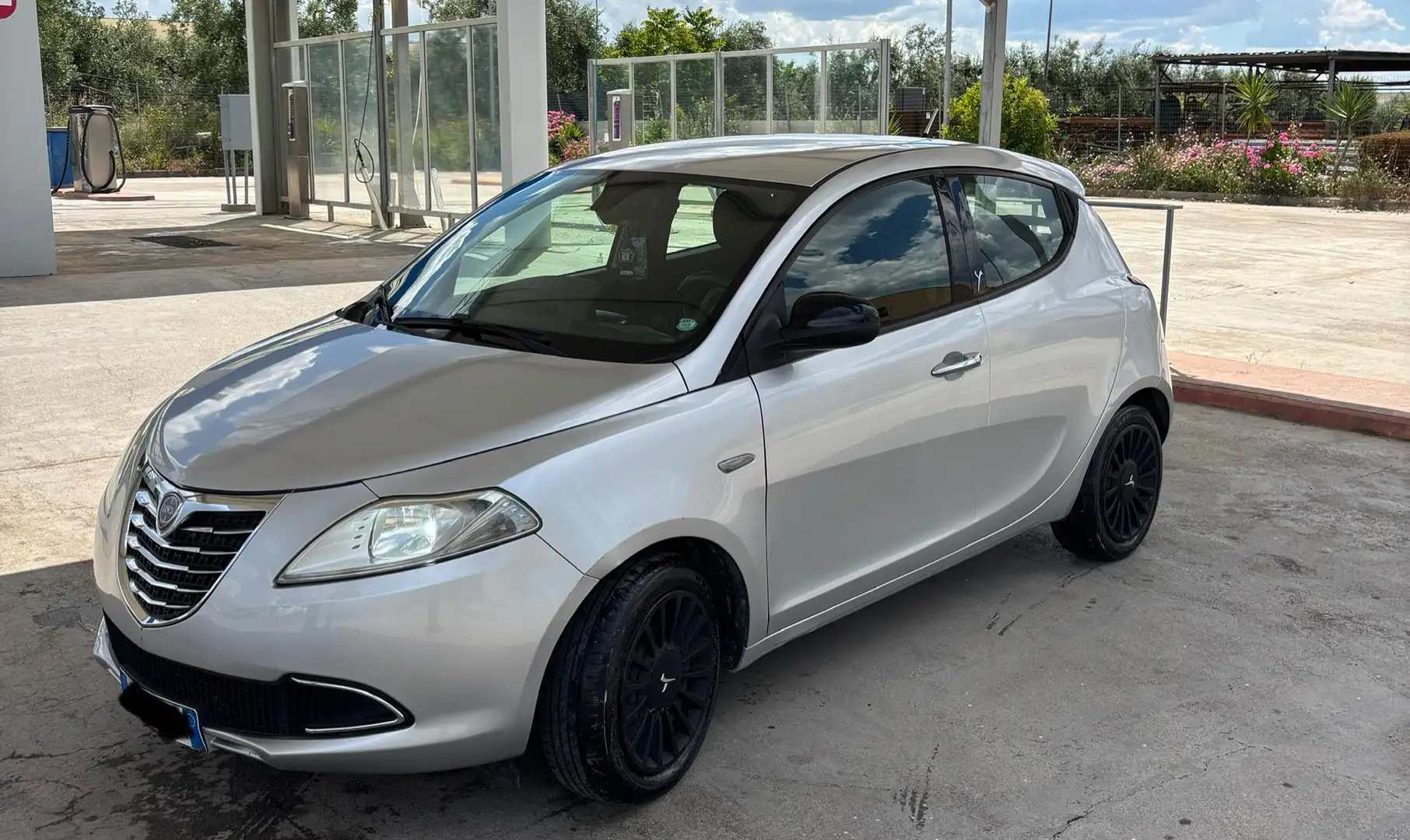 Lancia Ypsilon 1.3 Multijet 95 CV - 1