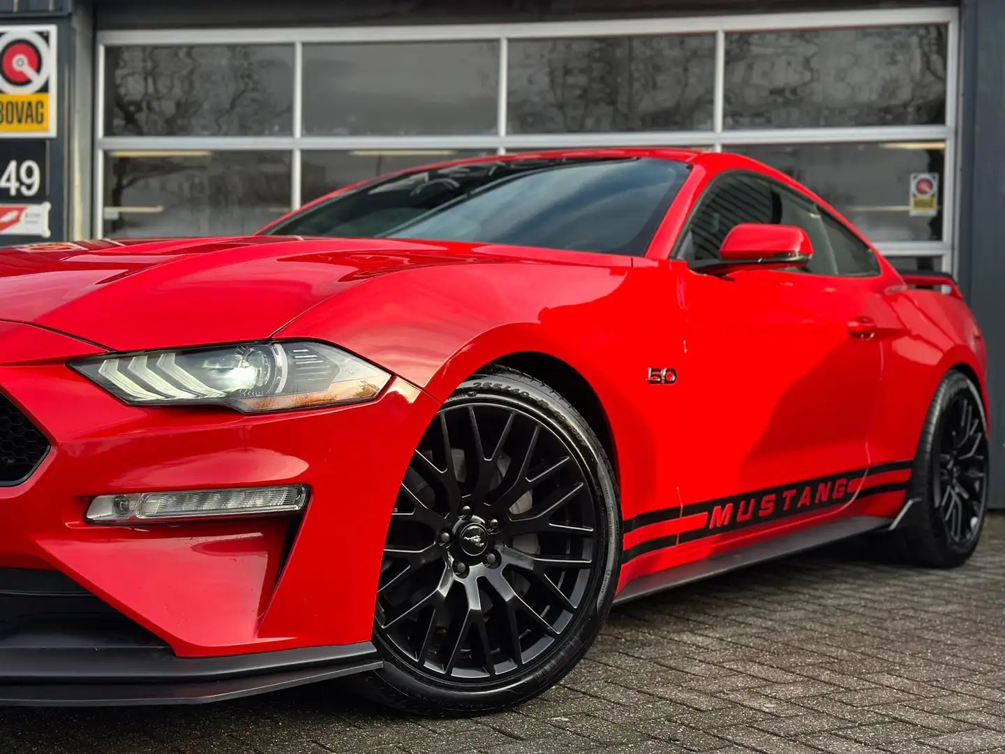 Ford Mustang 5.0 V8 GT Rot - 2