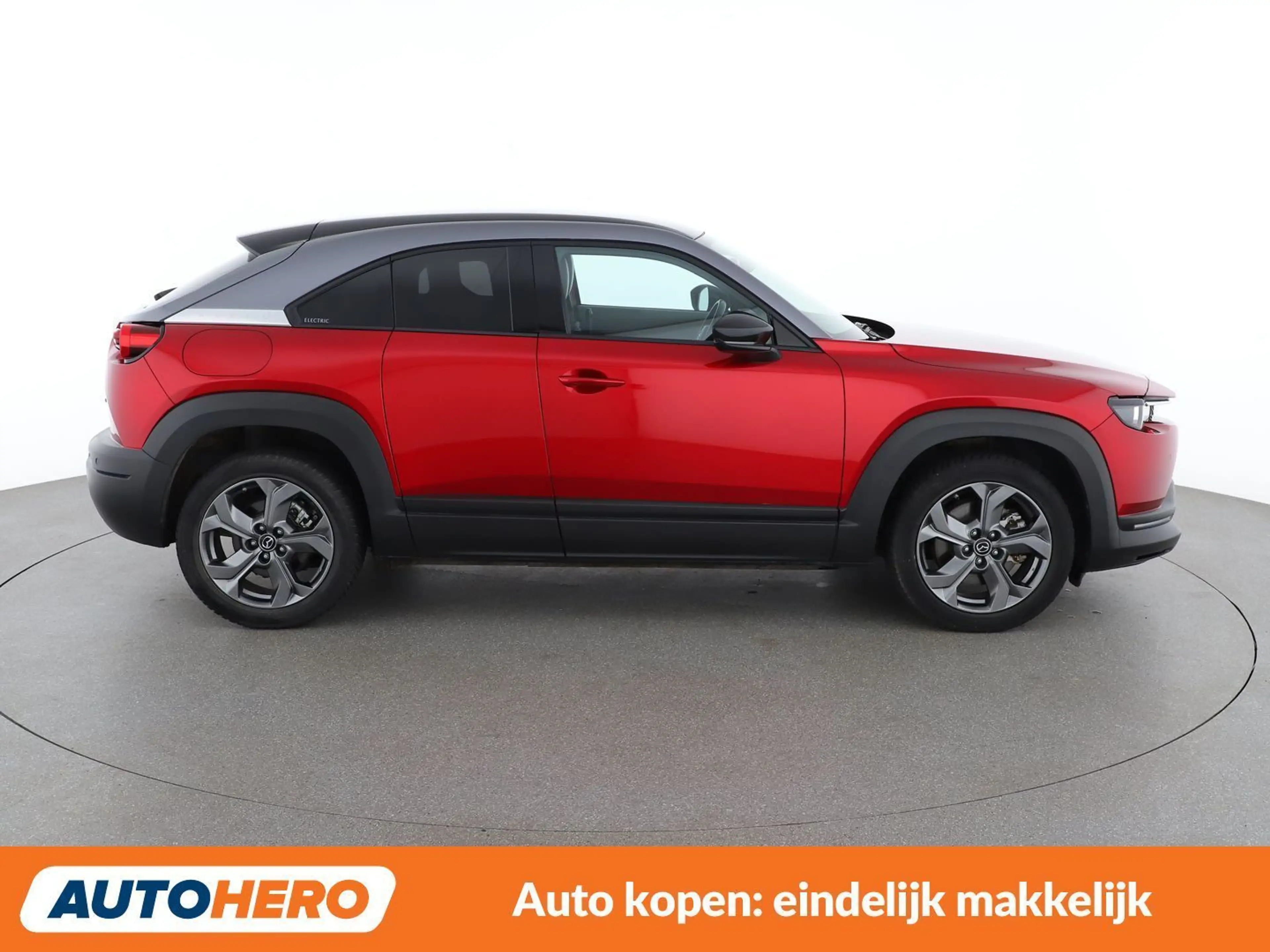 Mazda MX-30 electric drive 105 kW — photo 7