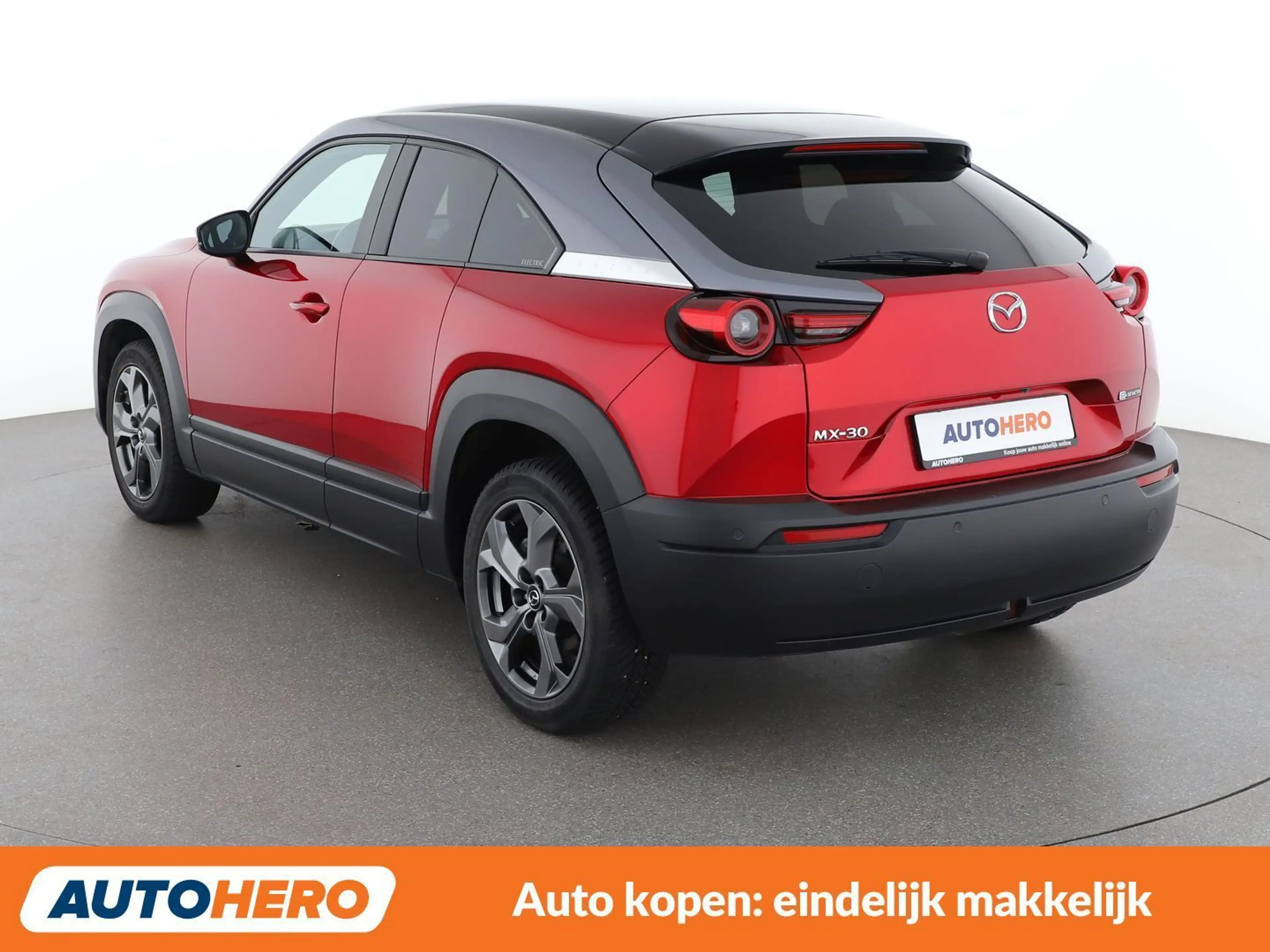 Mazda MX-30 electric drive 105 kW — photo 4