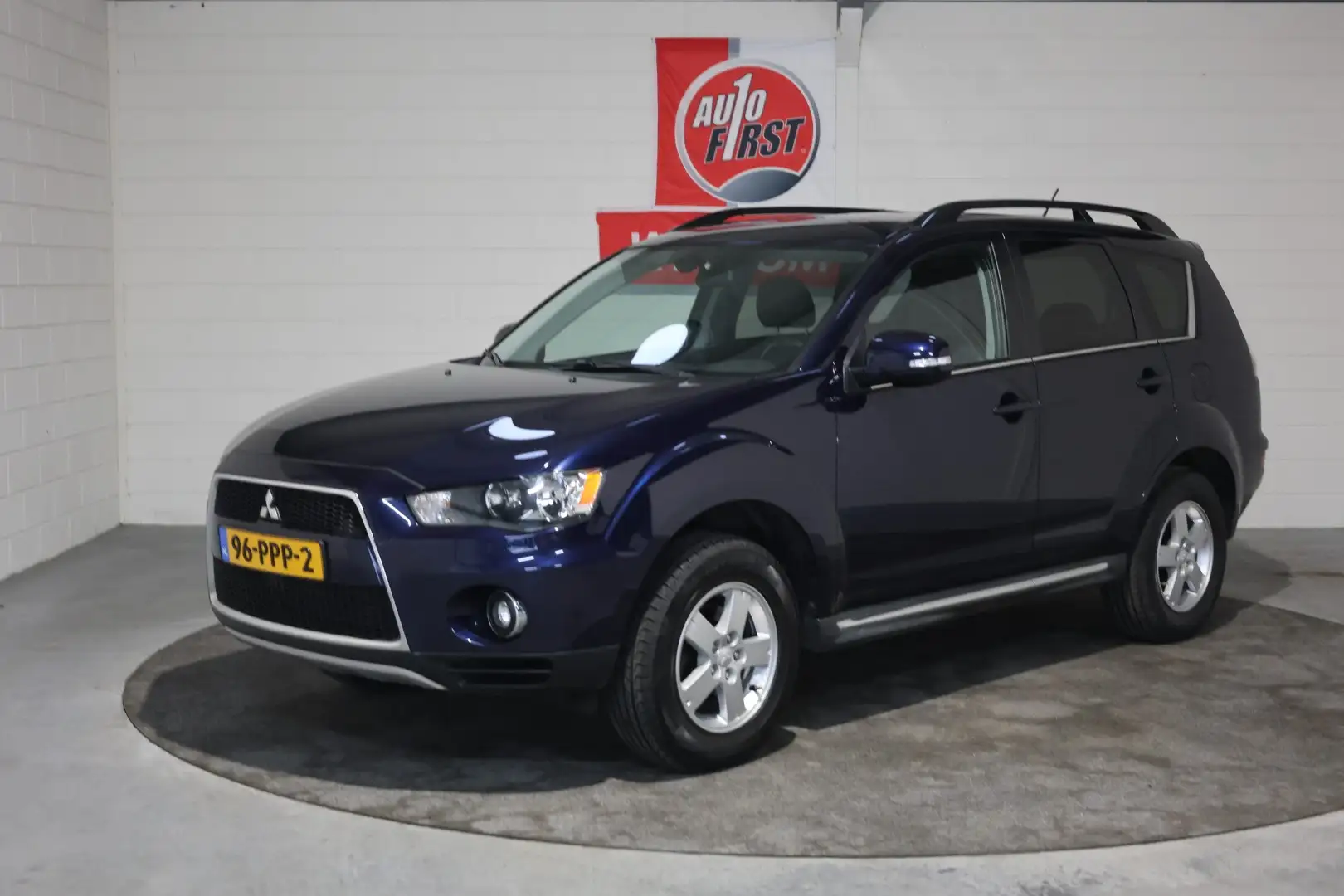 Mitsubishi Outlander 2.0 Intro Edition, Automaat, Navi, Achteruitrijcam Blau - 1