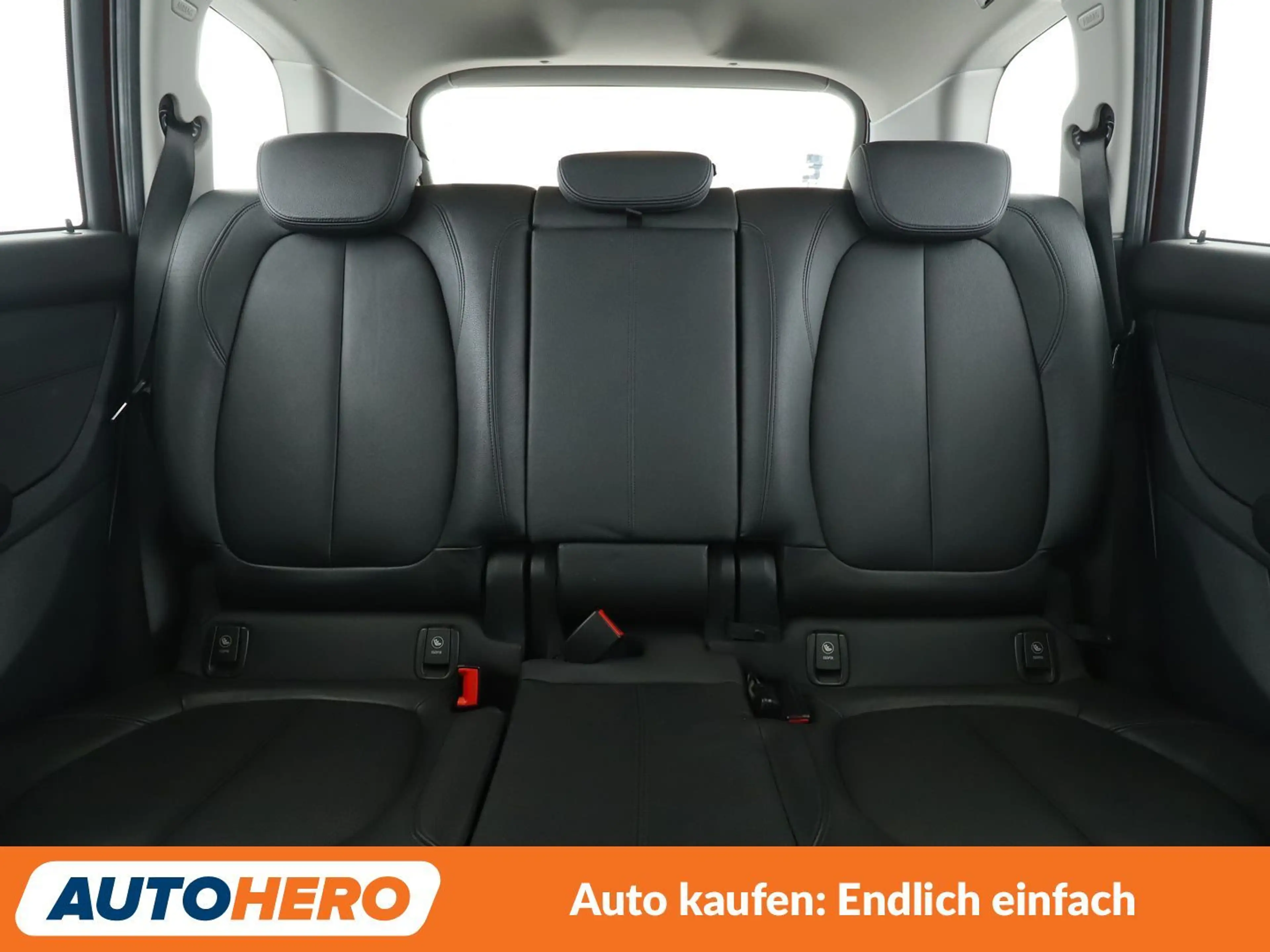 BMW 220 220d Gran Tourer xDrive Advantage Aut.*NAVI*LED* — photo 15