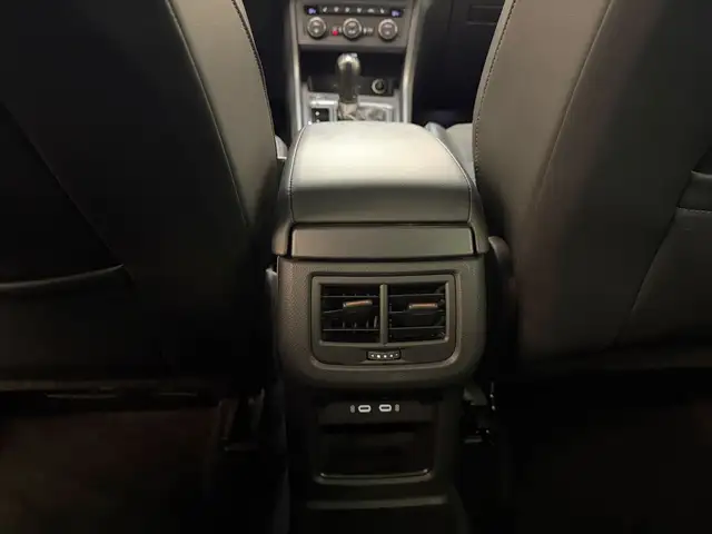 Cupra Ateca view 14