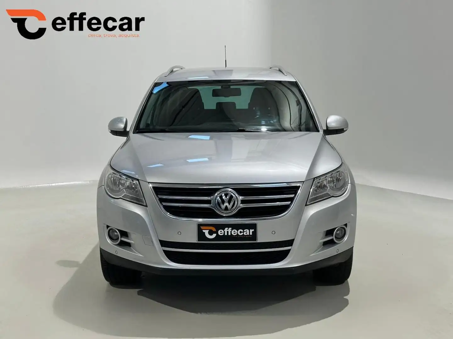 Volkswagen Tiguan 2.0 TDI DPF 4MOTION Sport & Style Argent - 2