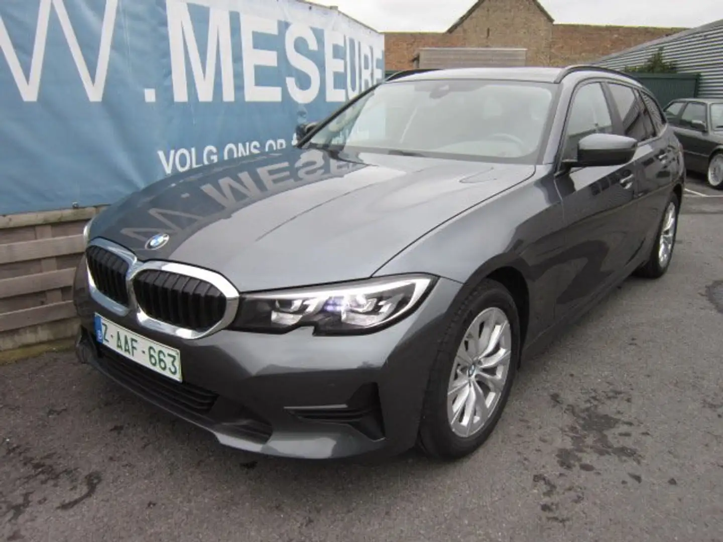 BMW 320 iA Touring PROF NAVI + OPEN PANO DAK + ZETELVERW. Grijs - 2