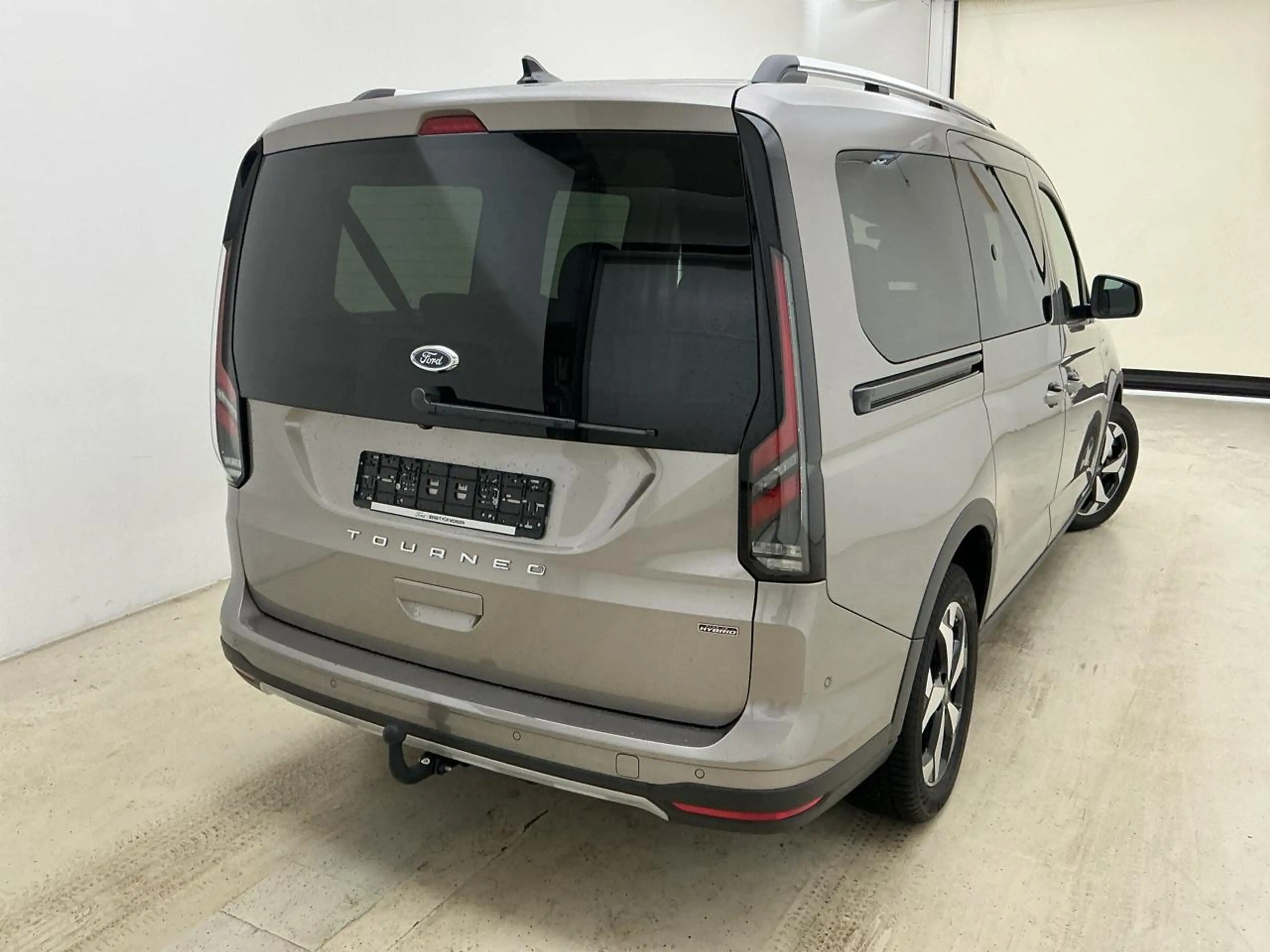 Ford Grand Tourneo Connect PHEV Active L2 AHK LED Kamera — photo 2