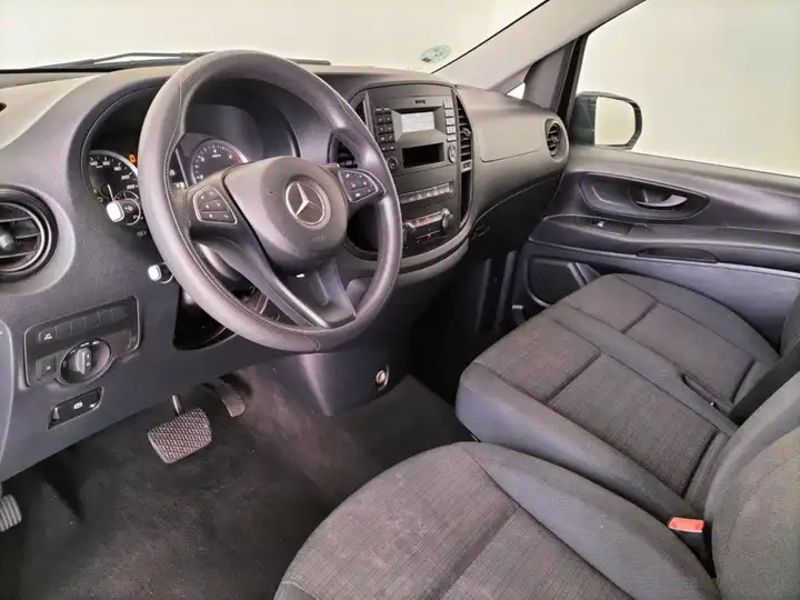 Mercedes-Benz Vito 2021, foto 20