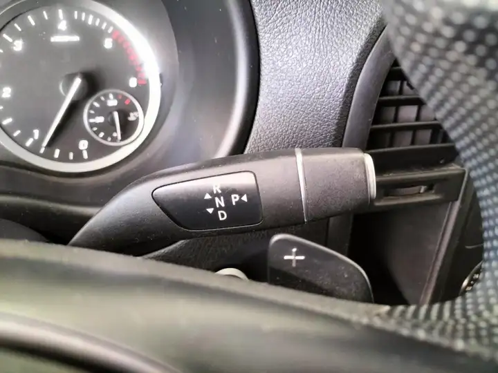 Mercedes-Benz Vito 2021, foto 21