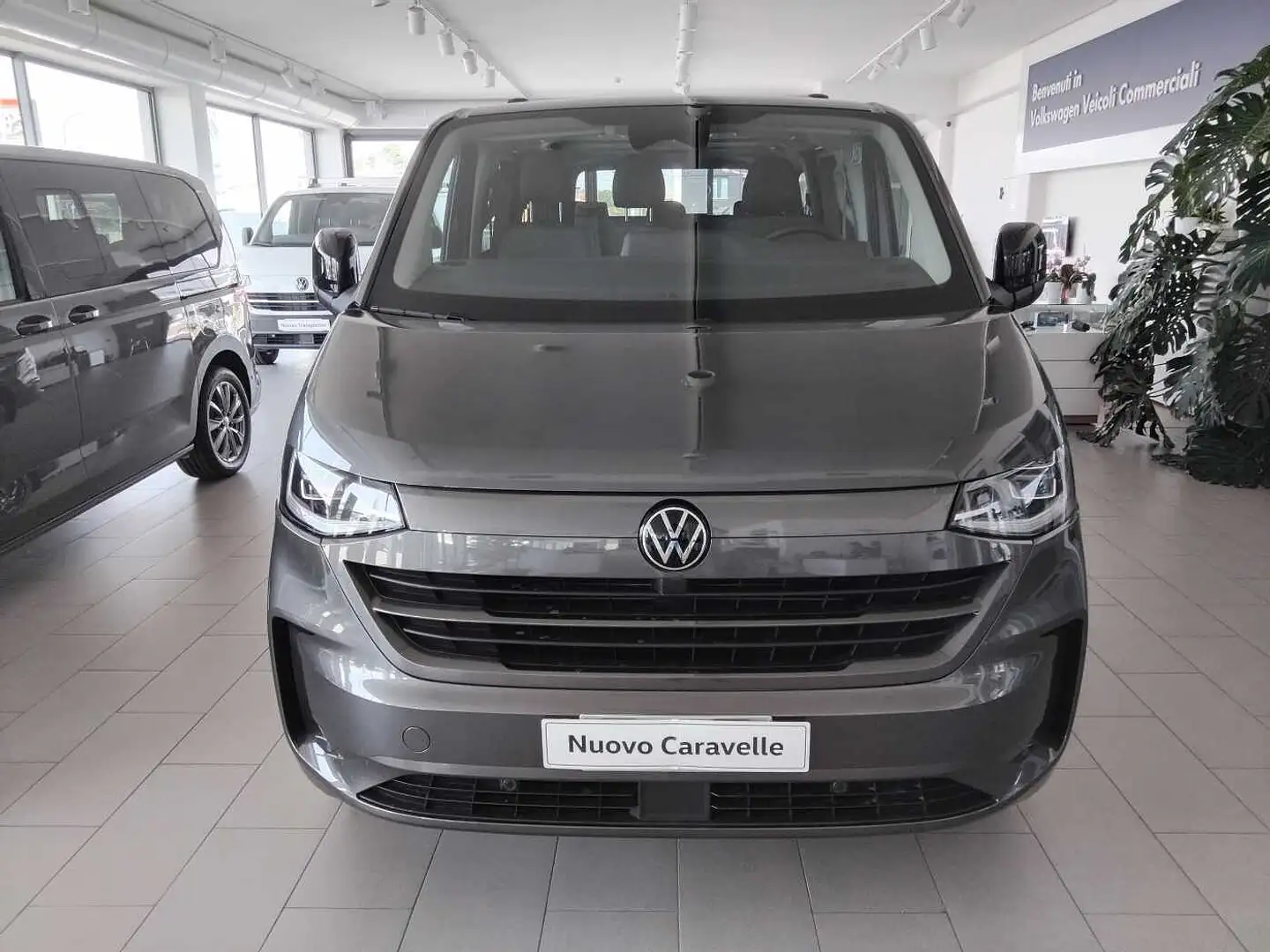 Volkswagen Caravelle 2.0TDI 150CV AUT. LIFE PC Gris - 2