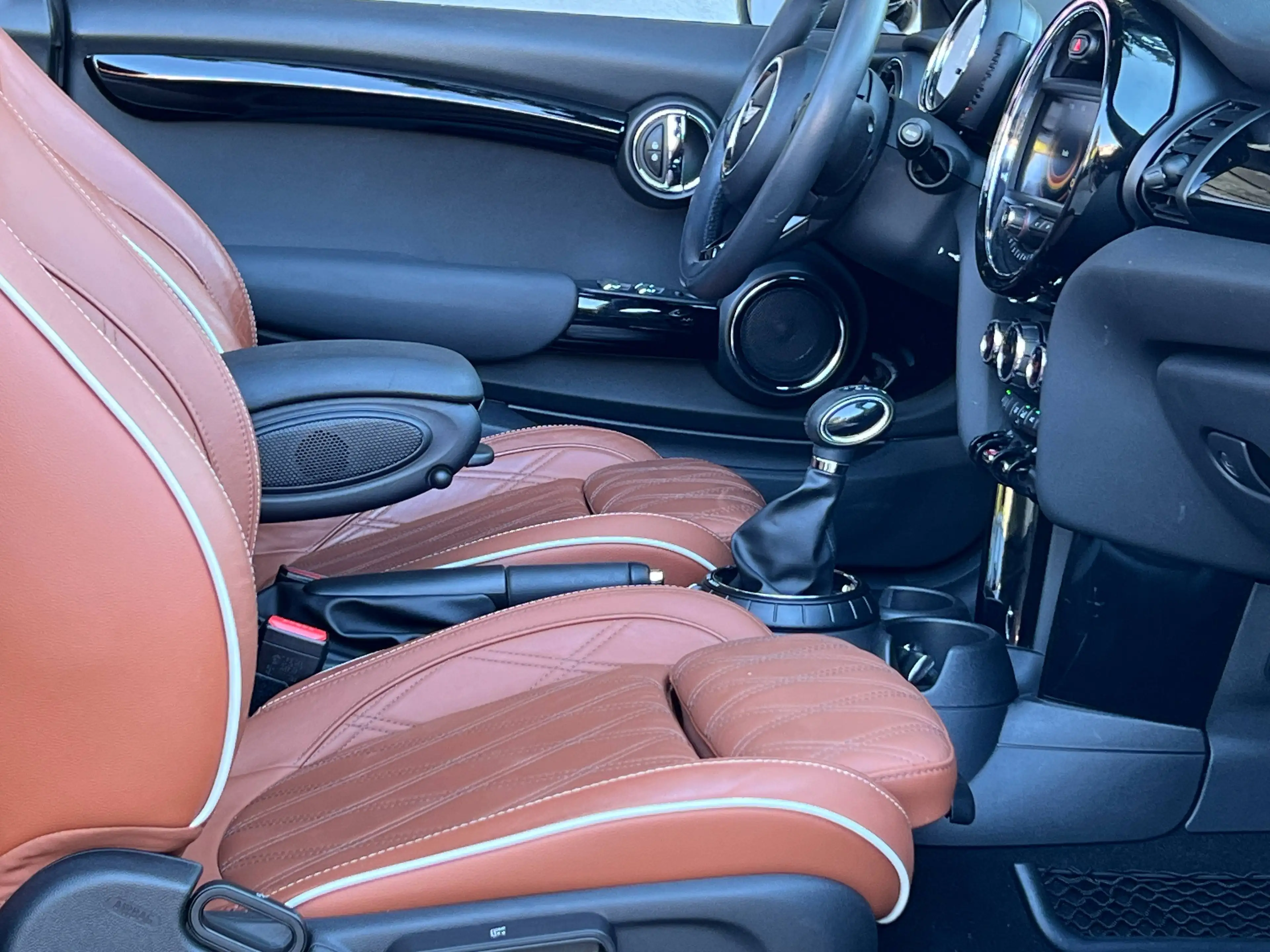 MINI Cooper Cabrio 1.5A Cooper 136cv  Cabriolet Pack Sport  Automatique — photo 13