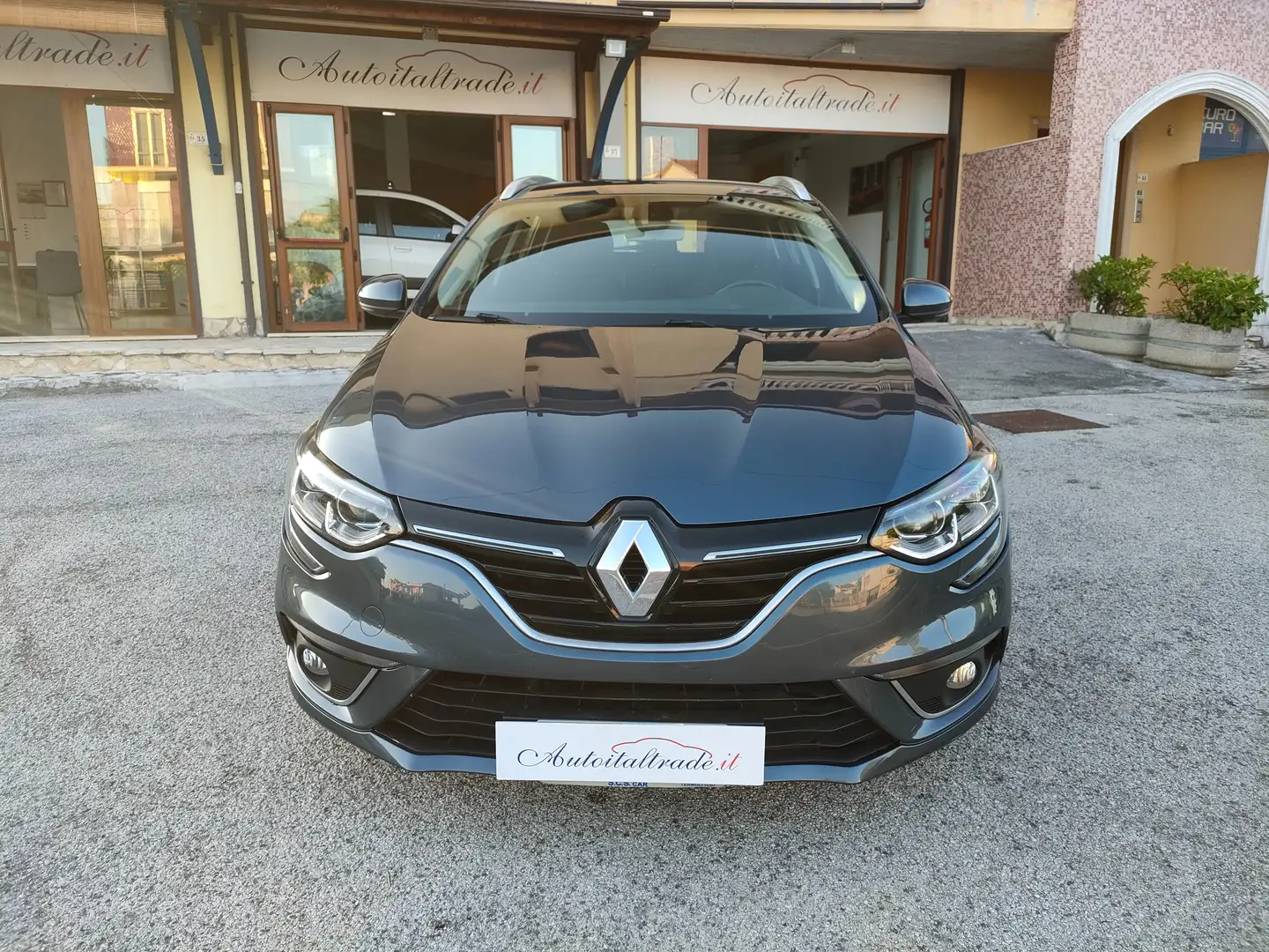 Renault Megane Grijs - 1