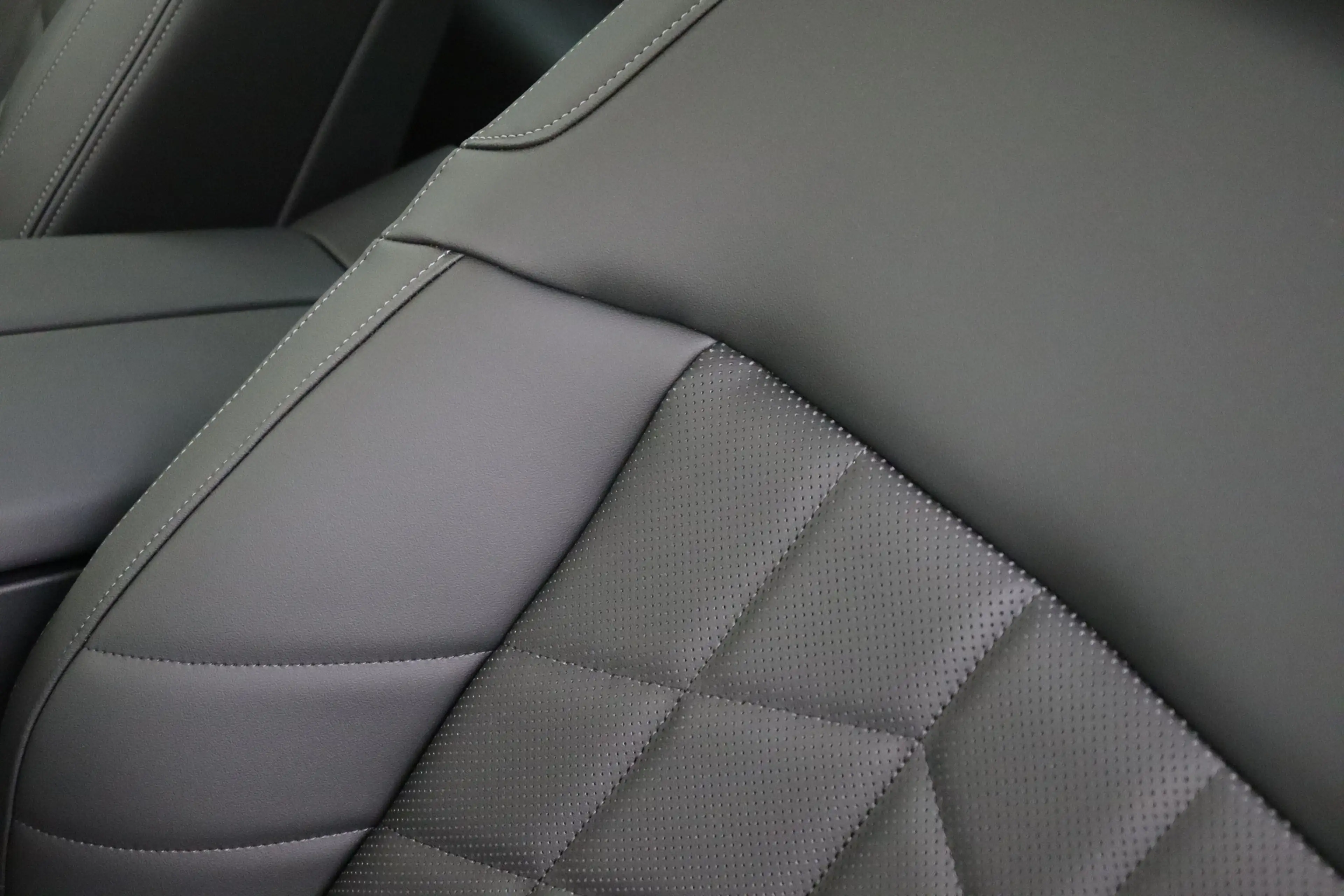 BMW i5 Touring eDrive40 M Sport / Panoramadak / Trekhaak — photo 9