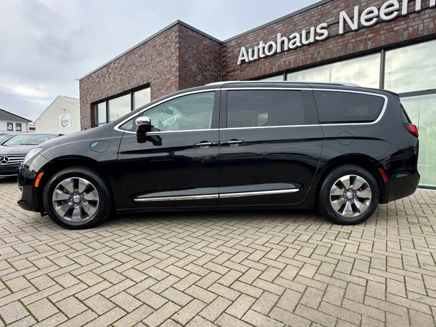 Chrysler Pacifica *7-Sitze*Pano*Leder*H&K* Negro - 2