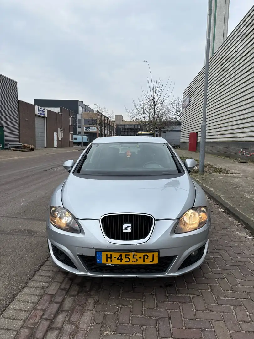 SEAT Leon 1.4 TSI Reference Grijs - 2