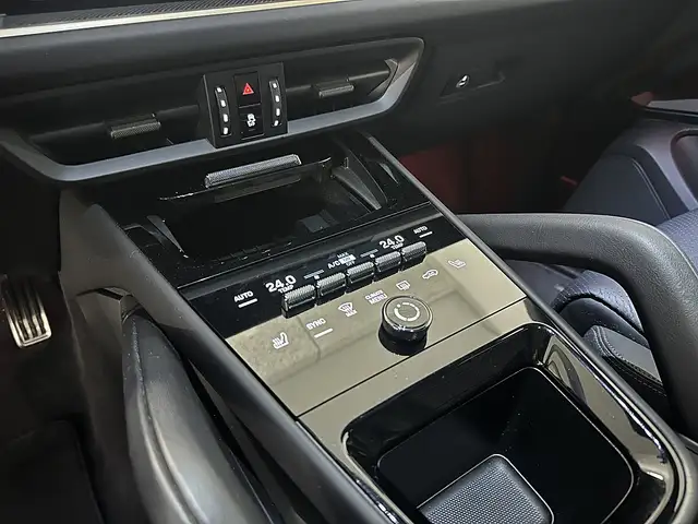 Porsche Cayenne Coupe III E-Hybrid Sport Design Ansicht 18